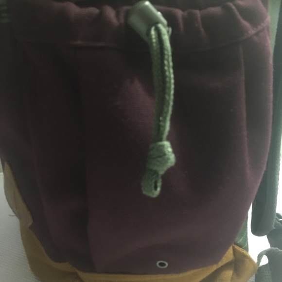 🔥SOLD🔥- Vans backpack with laptop sleeve - Picture 5 of 11